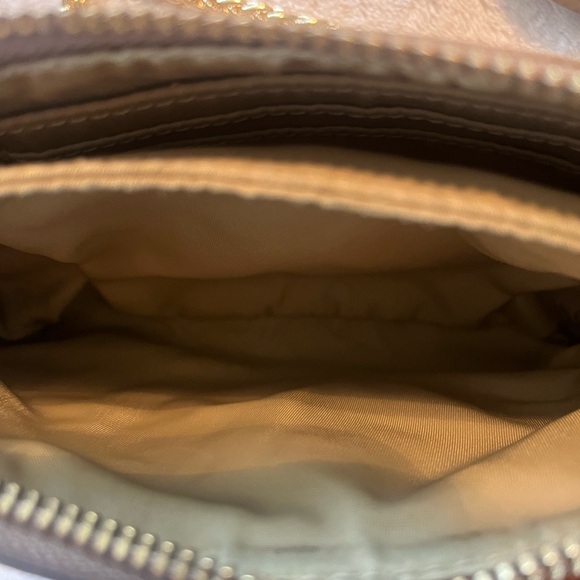 Tory Burch Crossbody Bag - Picture 9 of 11